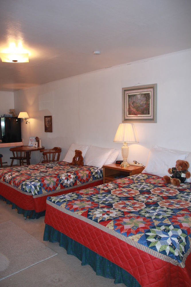 Black Bear Inn Dubois Exterior photo